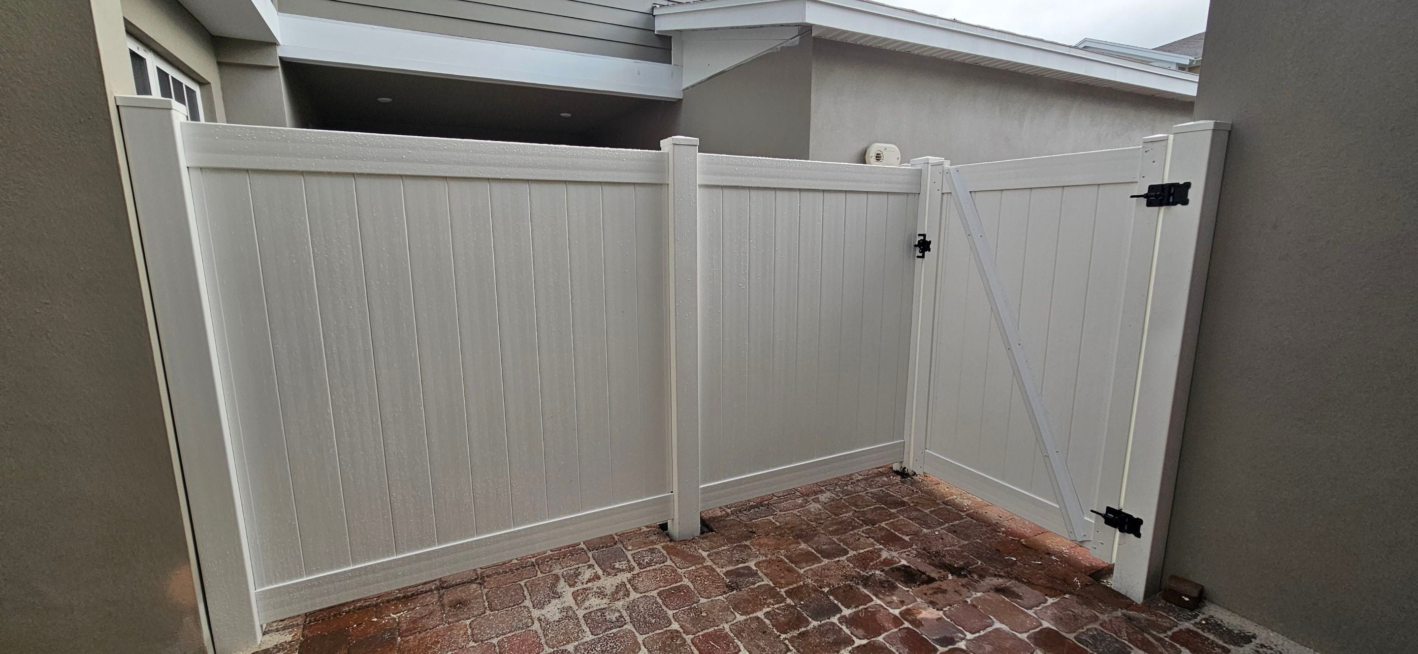 [100 Feet Of Fence] 6' Tall Privacy Vinyl Complete Fence Package