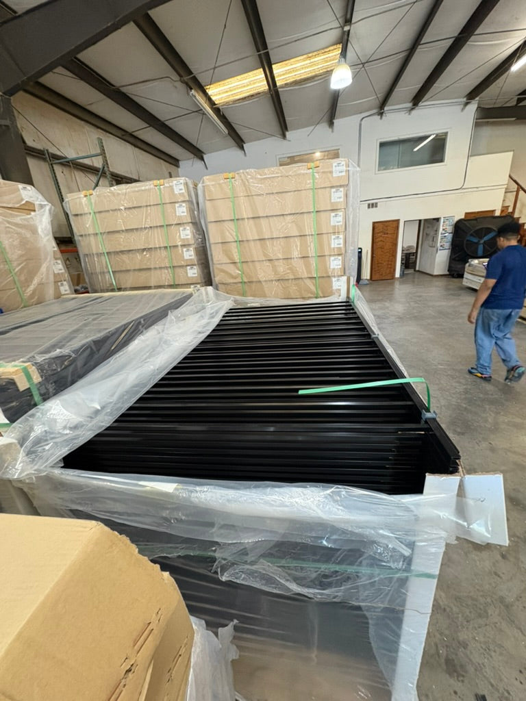 Alum 48"HX72"W 2 Rail Panel Black