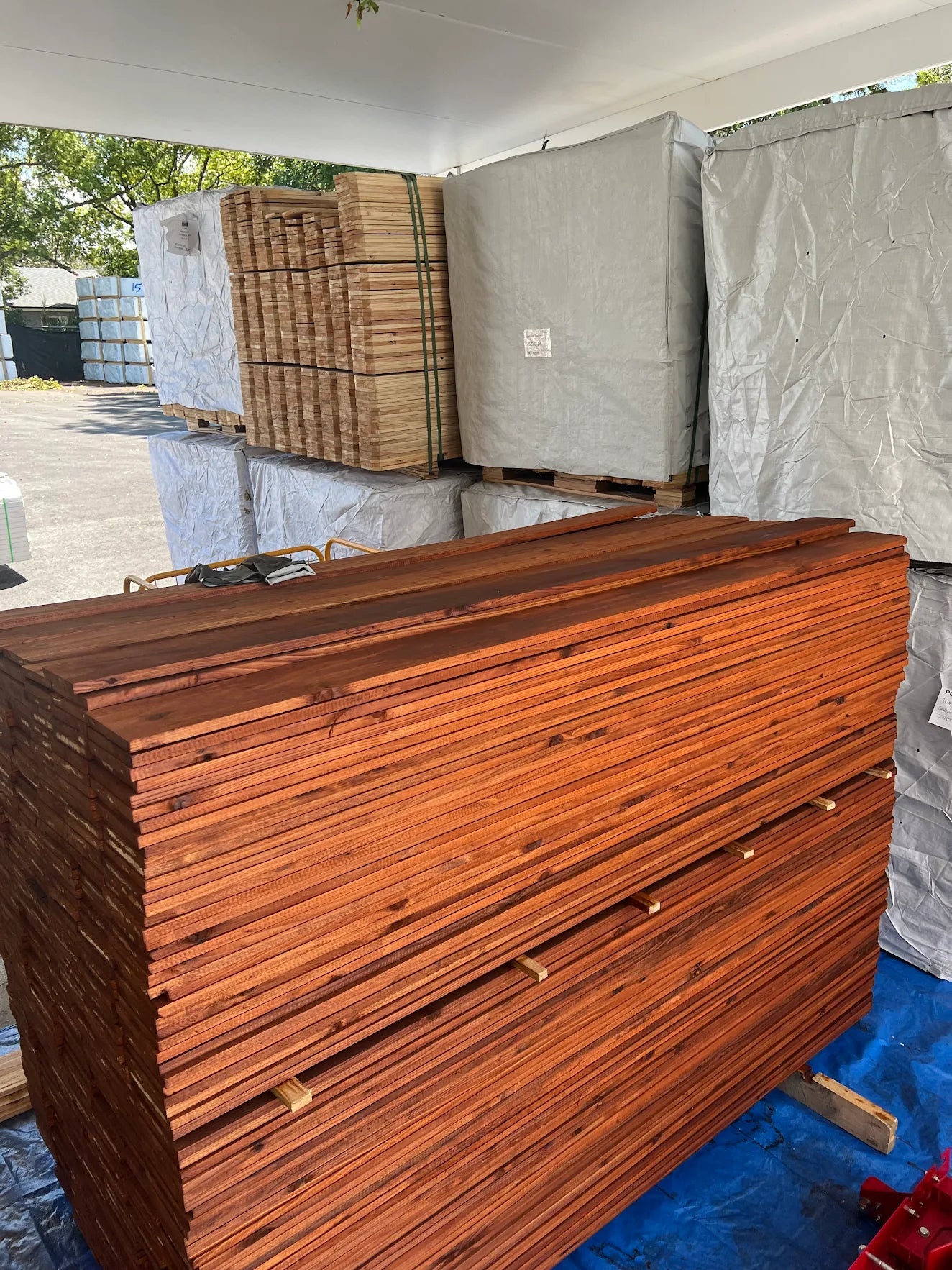 Redwood Stained 1"x6"x6' DE Cedar Picket